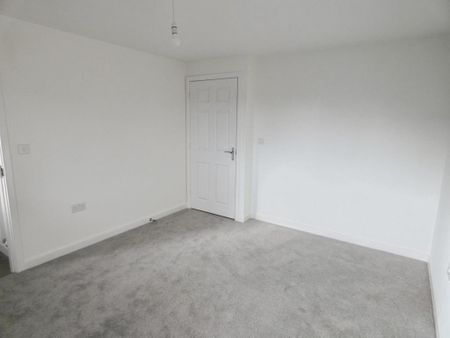 3 bedroom detached house to rent - Photo 4