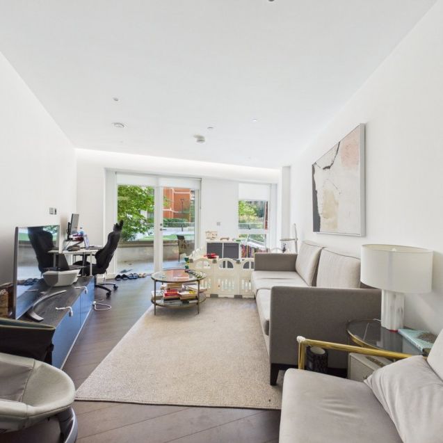 Malthouse Road, London,SW11 - Photo 1