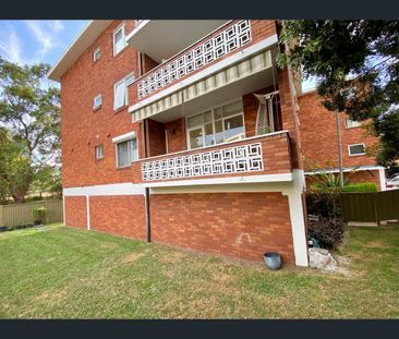 1/3 Hayden Place, Botany, NSW 2019 - Photo 3