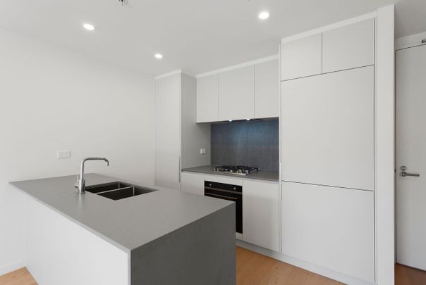 Rooftop Pool and Gym Included! - Photo 1