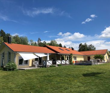 Romfartuna Myrby, Västerås - Photo 1