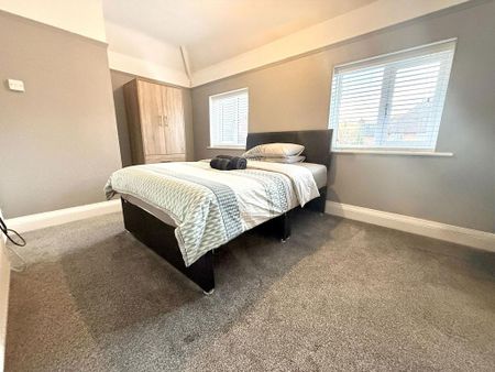 2 bedroom end of terrace house to rent - Photo 3