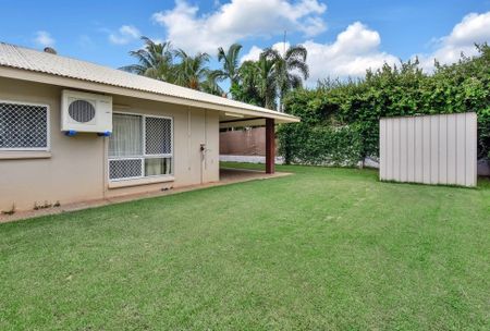 48 Deane Crescent - Photo 3