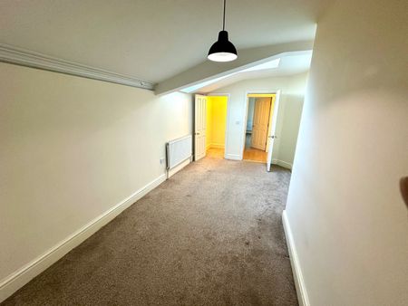 1 Bed Flat, Princes Park, L8 - Photo 3