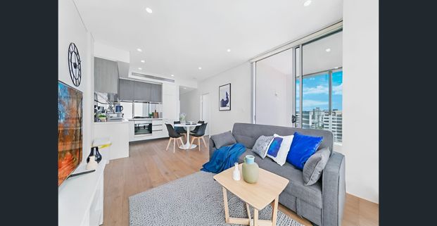 Nicely Furnished Oasis + Study Room near Everything, close to UNSW, famous restaurants!!! - Photo 1