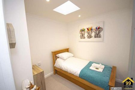 Commercial Square, Camborne, Cornwall, TR14 - Photo 2