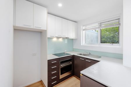 12/372 Toorak Road, South Yarra VIC 3141 - Apartment For Rent | Domain - Photo 2