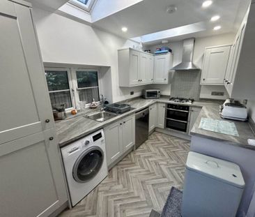 The Esplanade 5B, DD5 2EL, Broughty Ferry - Photo 1