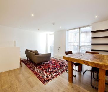 3 bedroom flat to rent - Photo 1