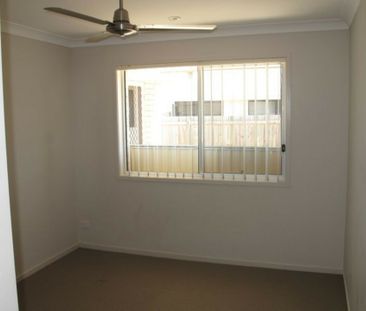 4 BEDROOM FAMILY HOME LOCATED IN QUIET STREET! - Photo 3