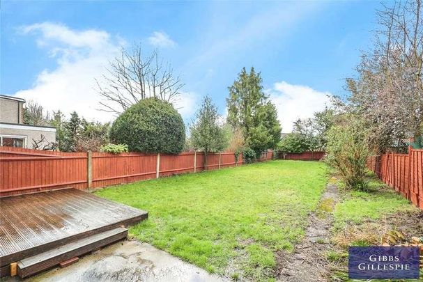 Beaulieu Drive, Pinner, Middlesex, HA5 - Photo 1