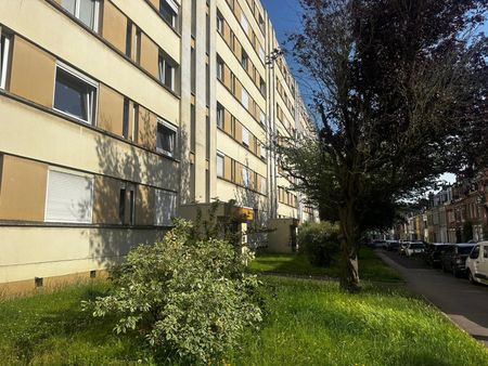 Location Appartement 1 pièce 34m² LILLE 59000 - Photo 4