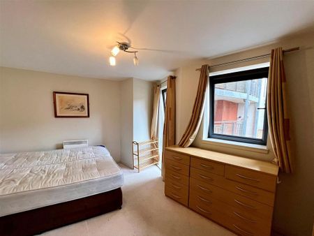 2 bedroom apartment to rent - Photo 5