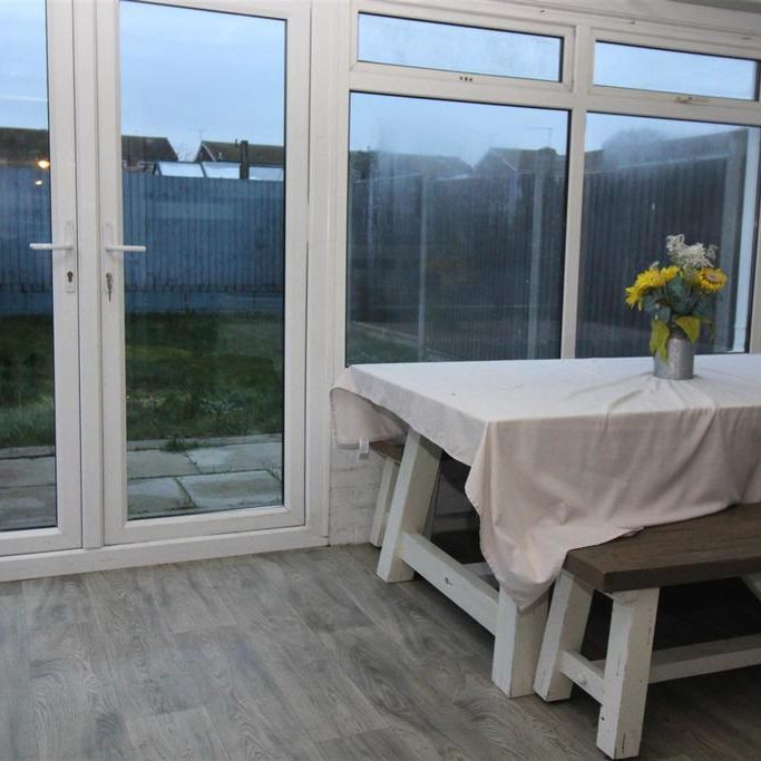 2 bedroom semi-detached house to rent - Photo 1