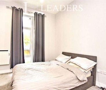 Victoria Avenue, Southend-on-sea, SS2 - Photo 2