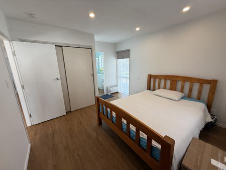 32 Halswater Drive, Churton Park - Photo 4