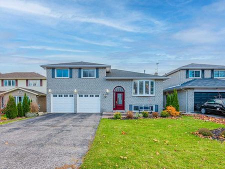 For Lease - 48 Imperial Crescent, Bradford West Gwillimbury, Ontario - Photo 3
