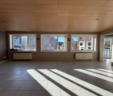Ruim en lichtrijk appartement te huur in het hart van Belzele (Ever... - Photo 1