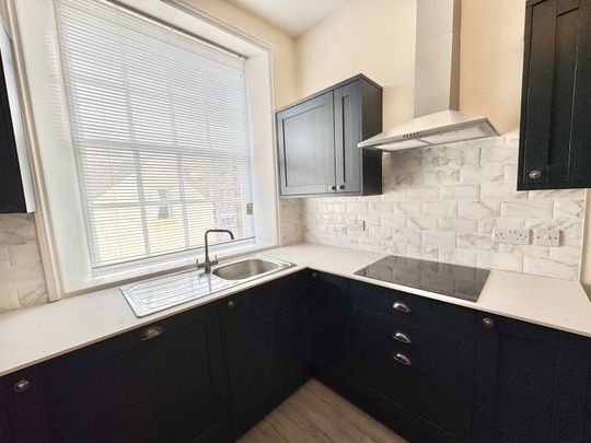 3 bedroom apartment to rent - Photo 1