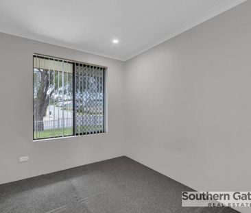 Central Family Home - Photo 2