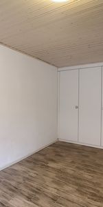 Chambre au 3ème étage à Fribourg - Photo 3
