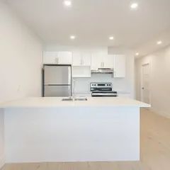 1 room apartment of 51m² in Montreal - Photo 2