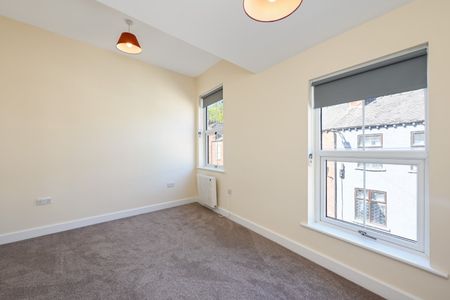 2 bedroom terraced house to rent - Photo 3