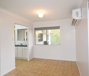 CALLING ALL FAMILIES! GREAT LOCATION, WITHIN MINUTES TO SCHOOLS AND... - Photo 5