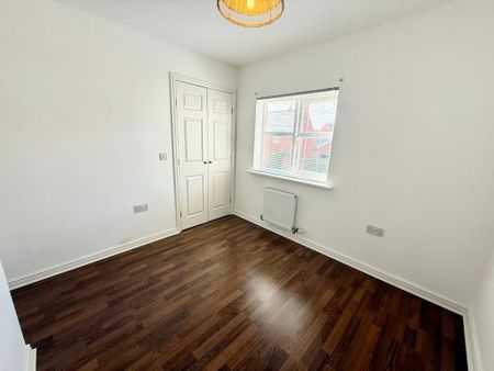 2 bedroom terraced house to rent - Photo 4