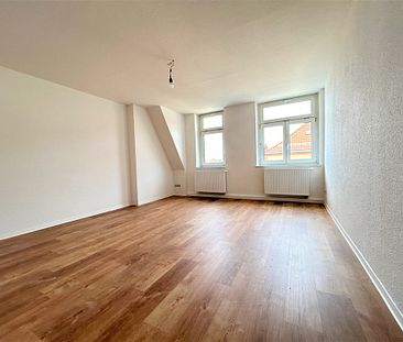 Wohntraum im Dachgeschoss mit Balkon! - Foto 6