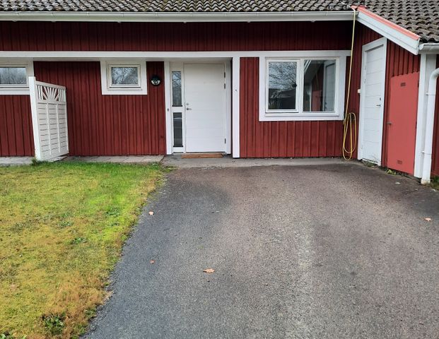 Grenvägen 13 - Foto 1