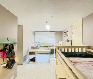 2 bedroom maisonette to rent - Photo 3