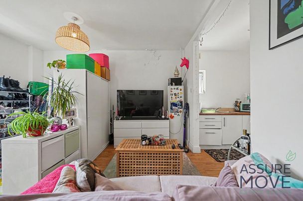 Studio to rent - Photo 1