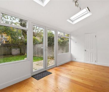 3 bedroom terraced house to rent - Photo 6