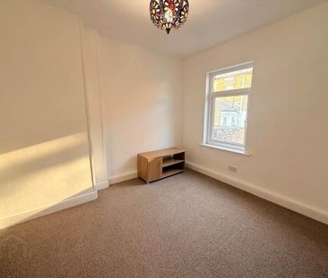 25 Shaw Street, Belfast, BT4 1PT - Photo 5