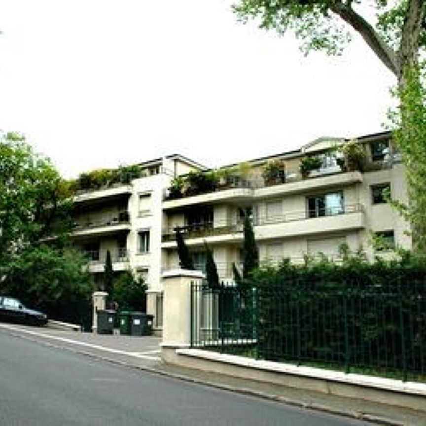 location Appartement T4 DE 87m² À MEUDON - Photo 1