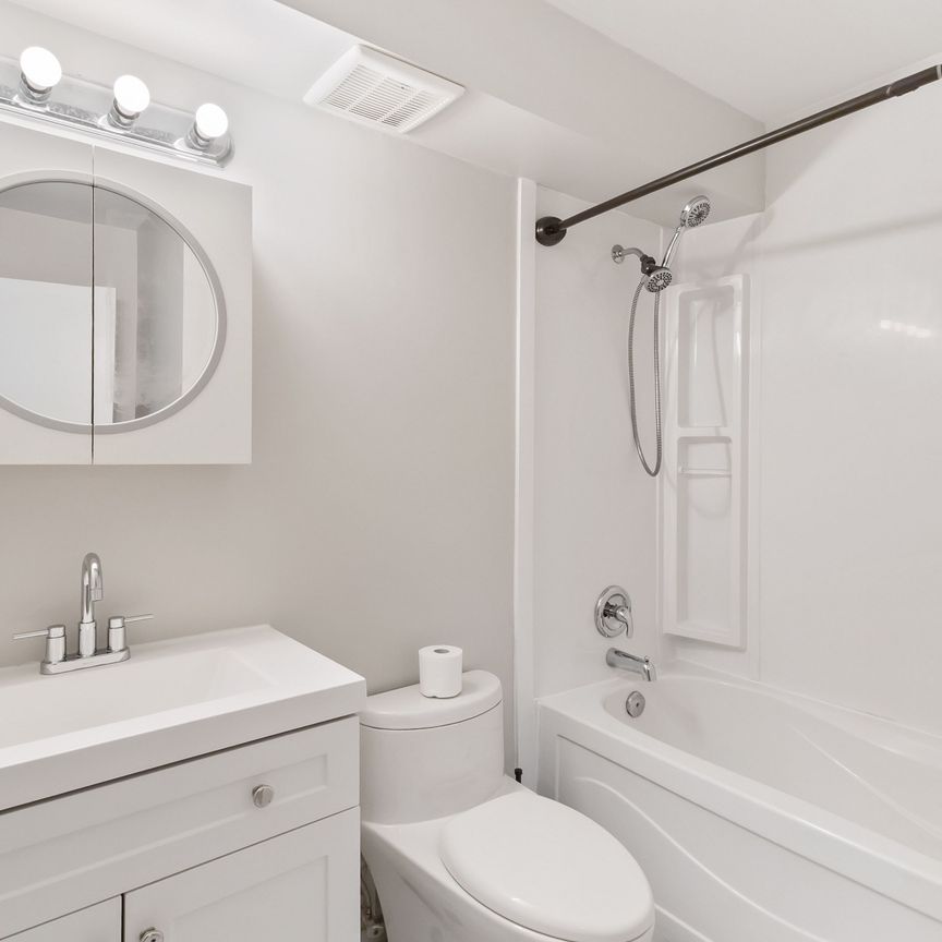 For Lease - 725 Deveron Crescent Unit# 111, London South, Ontario - Photo 1