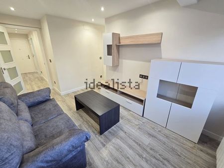 Alquiler de piso en Calle Menéndez Pelayo - Foto 5