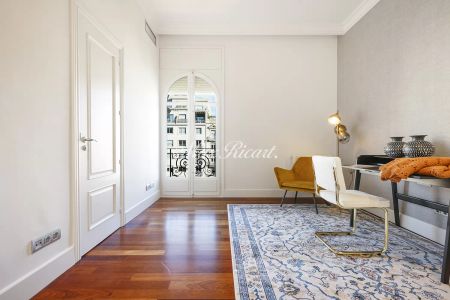 Amueblado de diseño en Francesc Macià - Photo 5