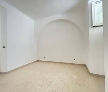 Bilocale Vico Santa Maria Apparente 5, Chiaia, Napoli - Photo 3