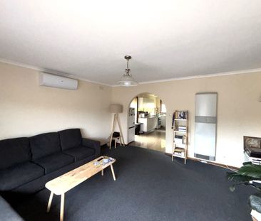 TWO BEDROOM UNIT IN A QUIET COURT - Photo 4