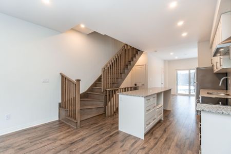 For Lease - 1724 Pleasure Valley Path, Oshawa, Ontario - Photo 2