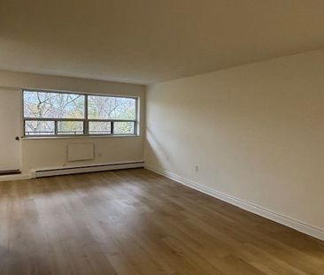 For Lease - 159 Stephen Drive Unit# 204, Toronto, Ontario - Photo 4