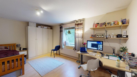 4 bedroom ground floor flat to rent - Photo 5