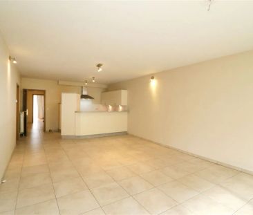 Appartement met 2 slpk., autostaanplaats en terras in centrum Aarsc... - Foto 2