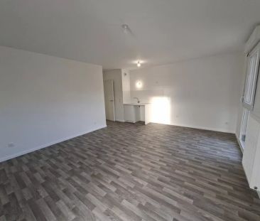 Location appartement T3 65.86m² à Savigny-Le-Temple (77176) - Photo 1