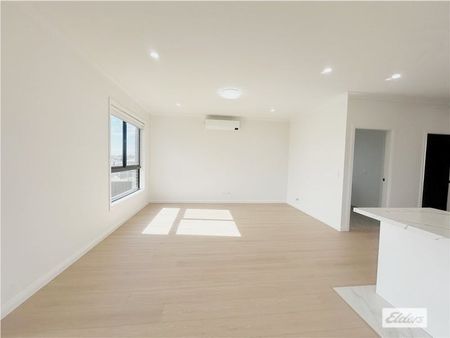 Comfort 4 Bedroom Family House - Photo 2