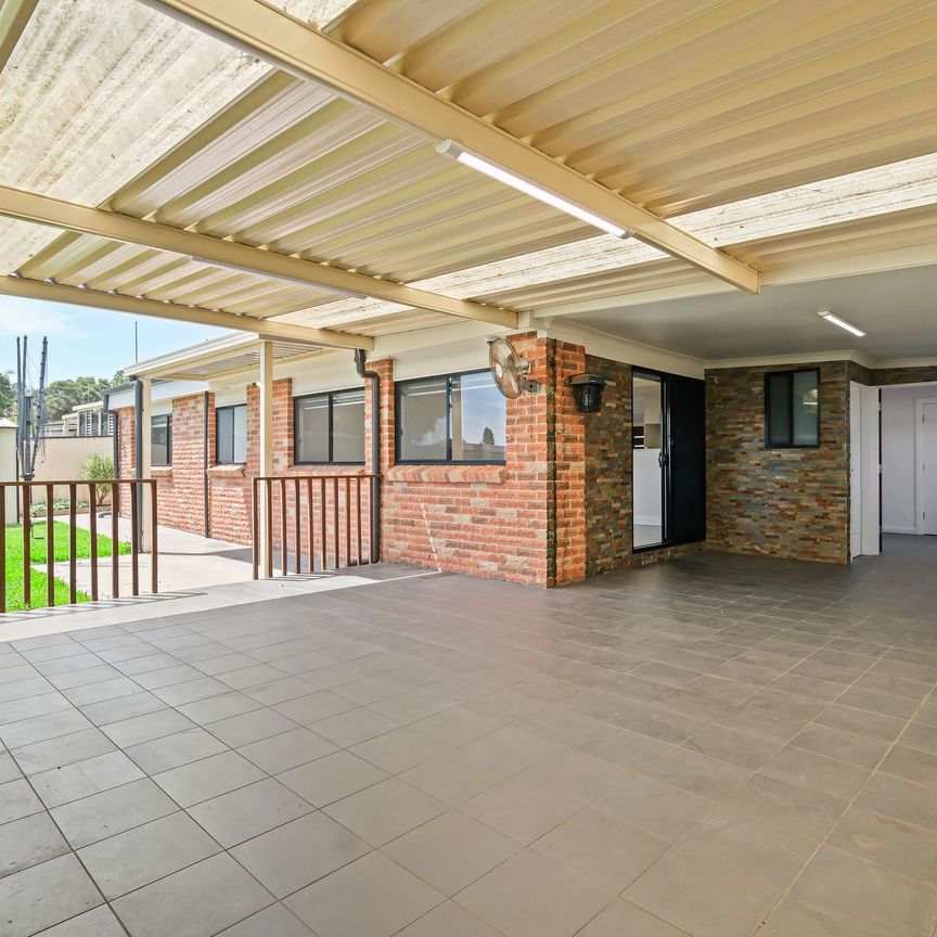 Modern Four Bedroom Family Home - Photo 1