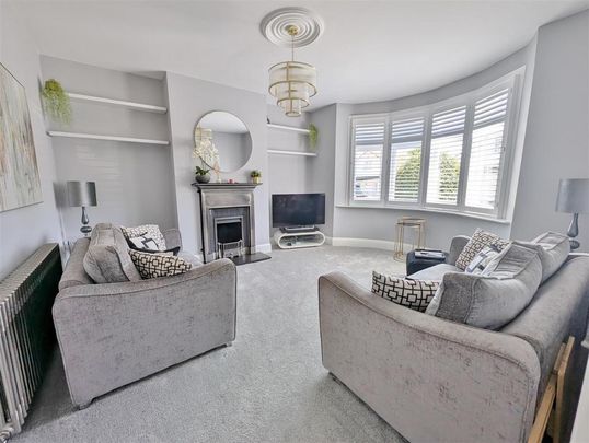 3 bedroom semi-detached house to rent - Photo 1