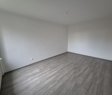 Helle Wohnung mit Balkon und modernem Badezimmer! - Foto 4